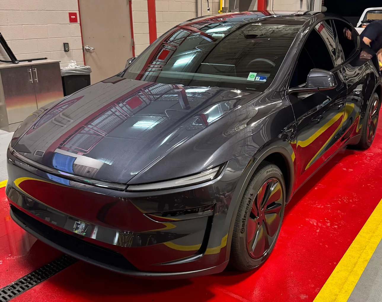 Tesla exterior mirror-finish after premium wash